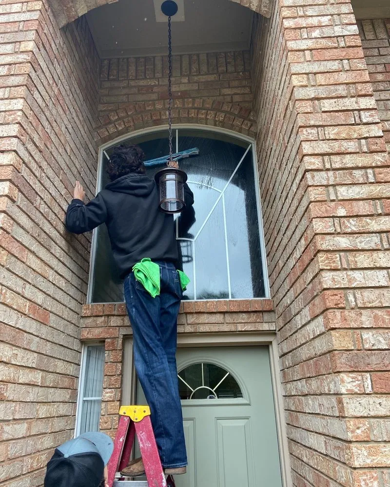 Reliable yard maintenance in Saginaw, TX by Gavin’s Home Services