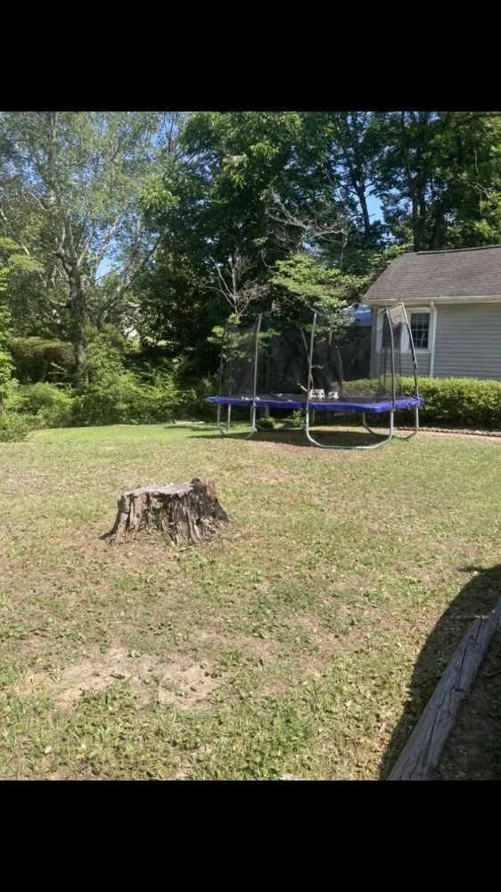 Top-rated landscape installation with custom design in Calabash, NC by Gavins Lawn Care