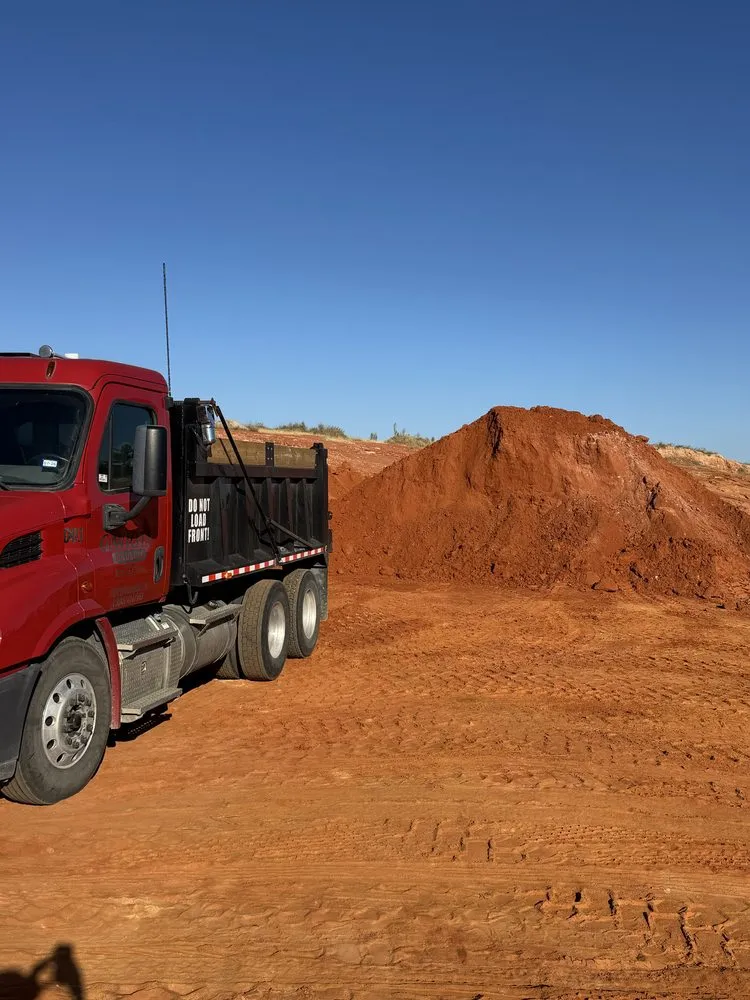 Reliable lawn mowing service experts serving La Vernia, TX - Gaviota Hauling Services