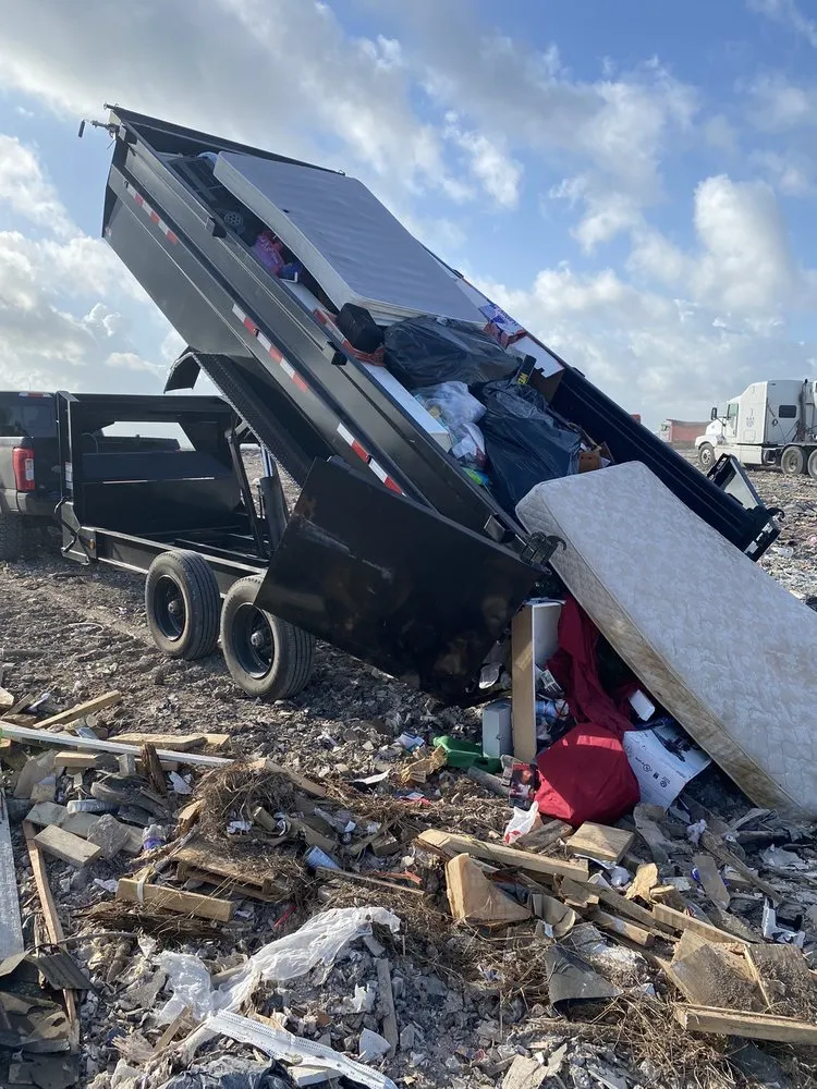 Custom yard cleanup service near you in La Vernia, TX by Gaviota Hauling Services