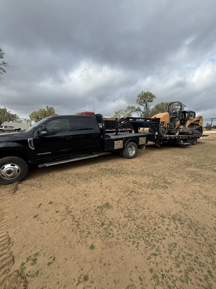 Expert outdoor landscaping in La Vernia, TX by Gaviota Hauling Services