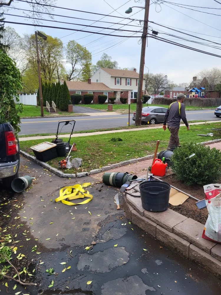 Professional outdoor landscaping for beautiful yards in Elizabeth, NJ by Gawa Multi Services