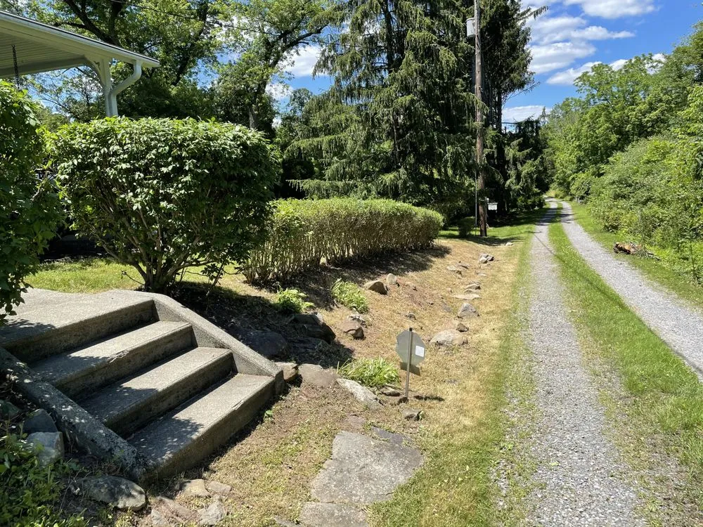 Reliable yard maintenance experts serving Trenton, NJ - Gawayne Landscaping