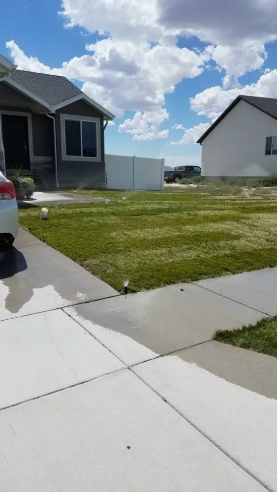 Custom yard cleanup service in Eagle Mountain, UT - Gaytans Landscape & Tree services