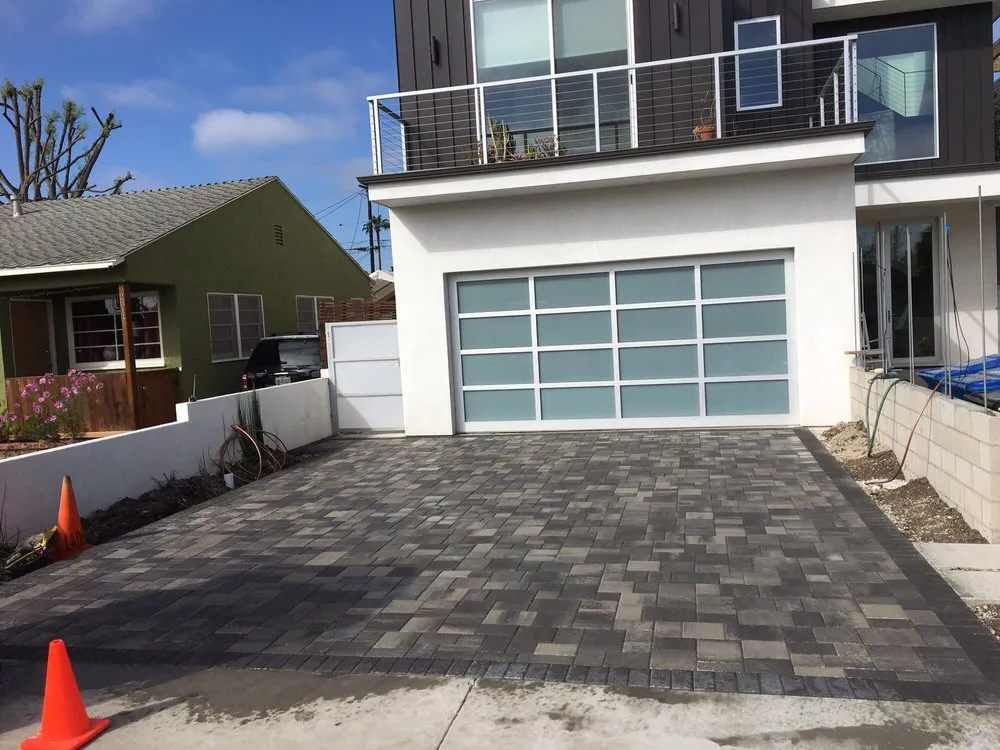 Custom landscape design in San Pedro, CA - GB Landscape And Housekeeping Services