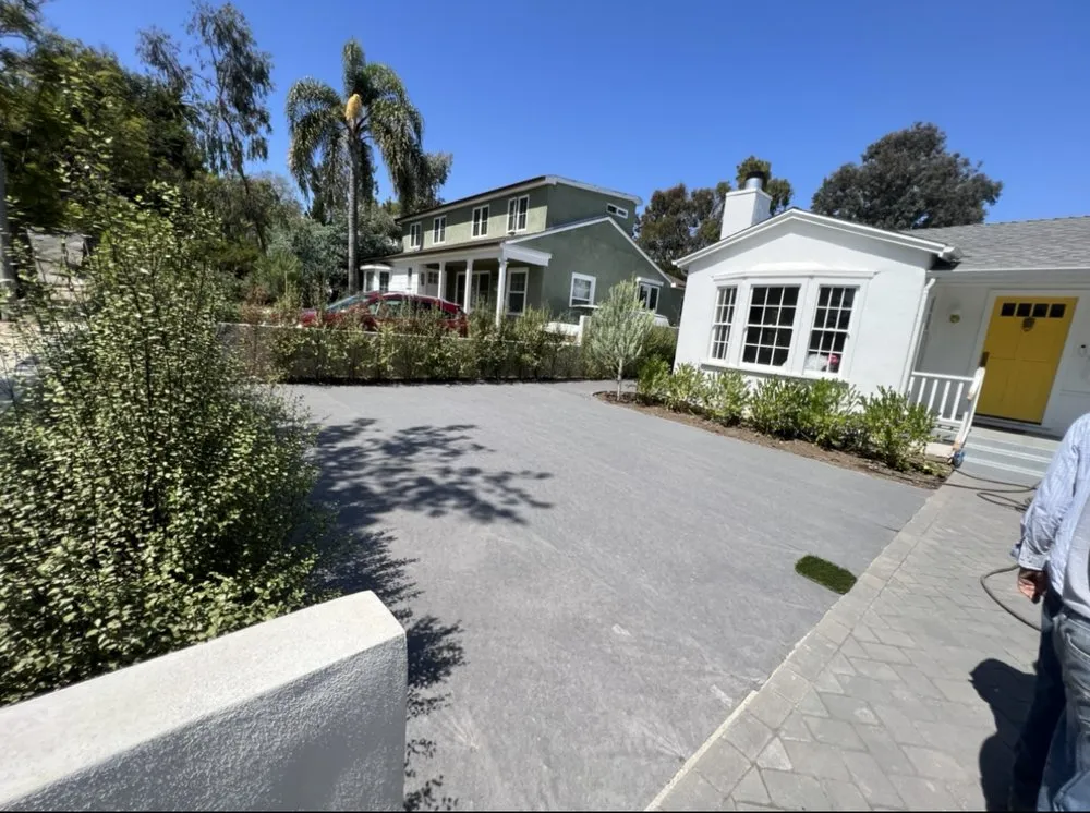 Professional lawn mowing service experts serving Los Angeles, CA - GB Landscaping