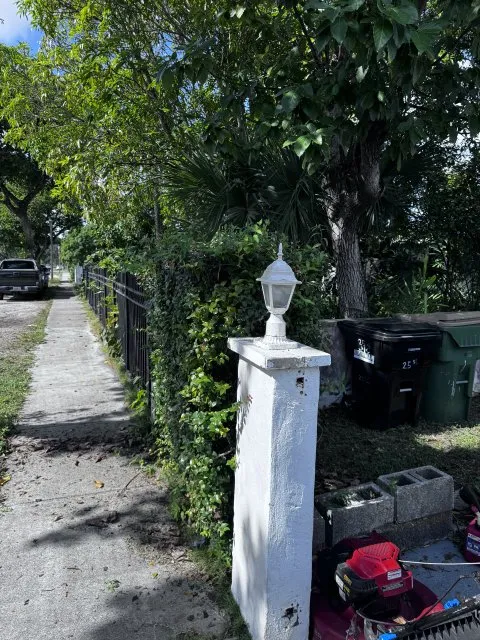 Trusted yard cleanup service for homes in Miami Gardens, FL by GB Landscaping