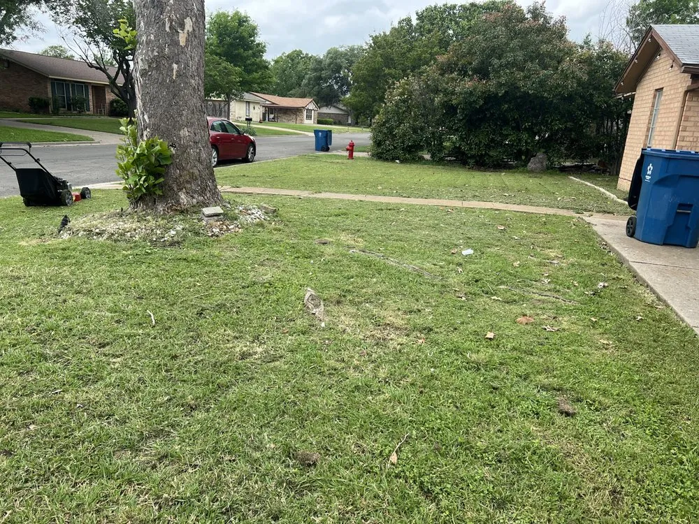 Reliable garden landscaping for homes in Hewitt, TX by G&B Lawn Care & Landscaping