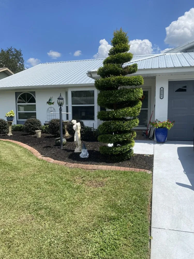 Professional lawn mowing service experts serving Sebring, FL - G&B Lawn Care