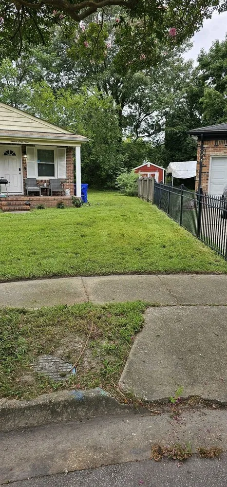 Expert yard maintenance in Chesapeake, VA - GB Lawn Service