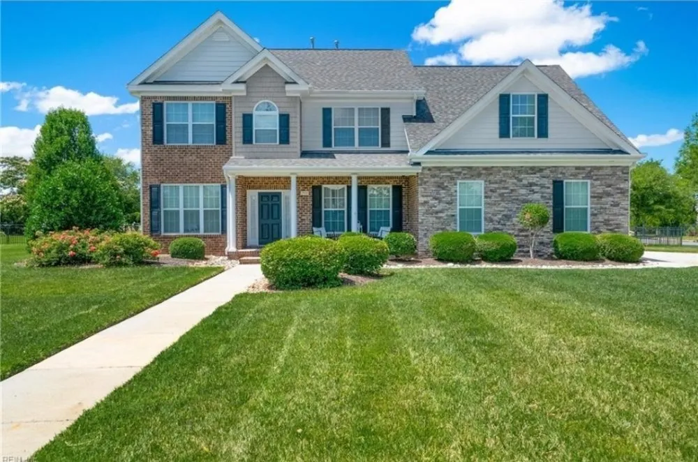 Trusted lawn care service in Chesapeake, VA by GB Lawn Service