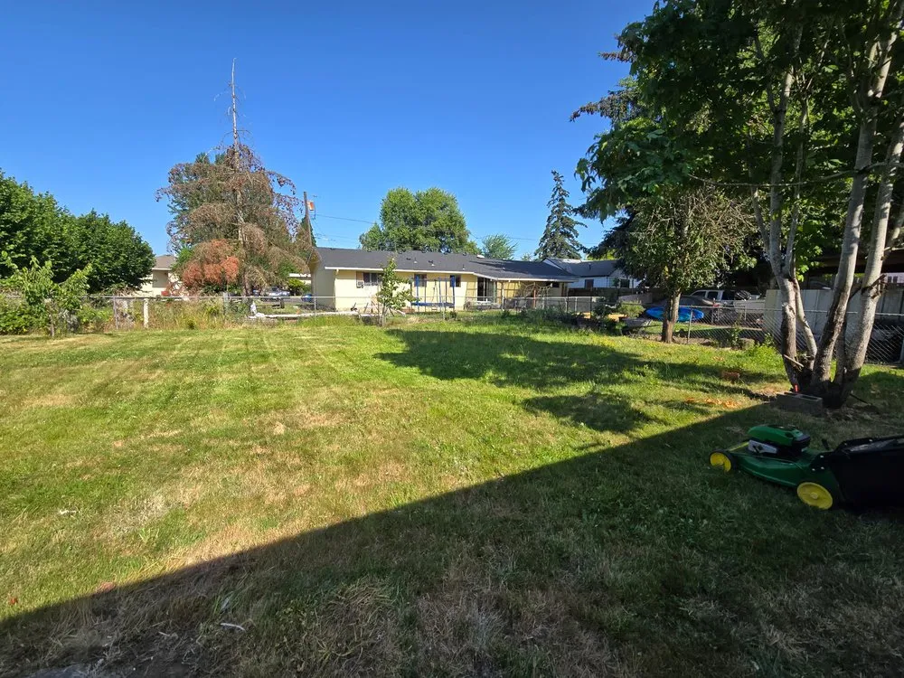 Reliable landscaping services for residential properties in Keizer, OR by GB Mowing