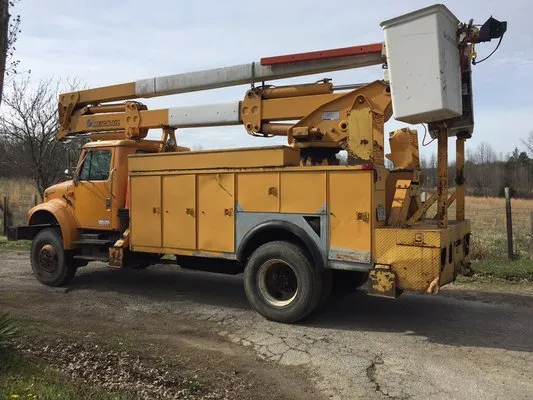 GBM Landscaping Services Logo