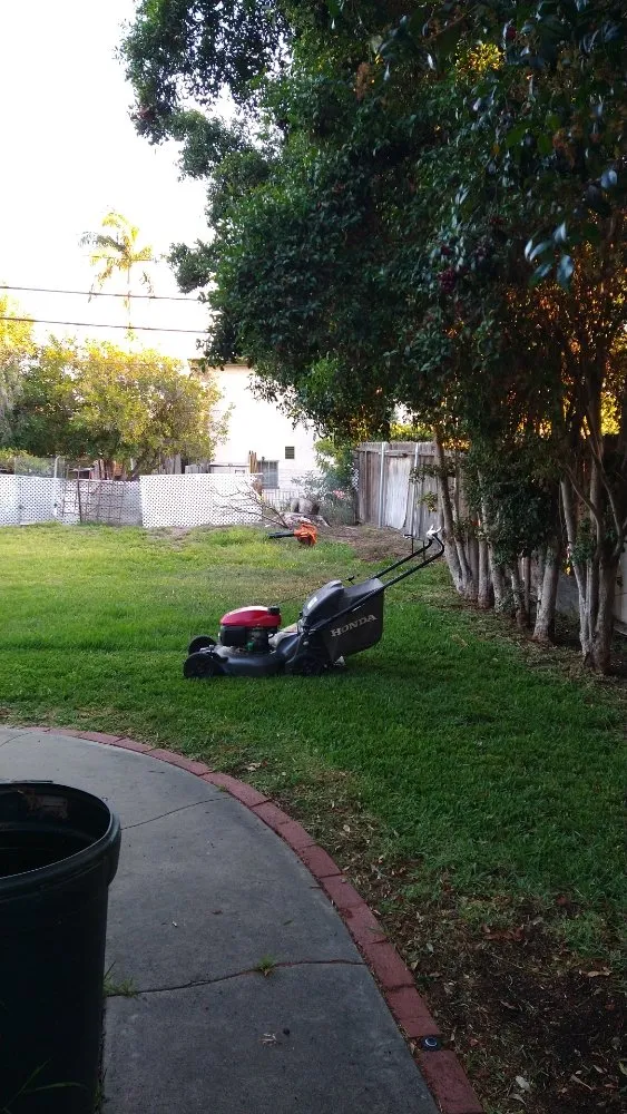 Expert lawn mowing service for homes in Chula Vista, CA by GC landscape And Maintance