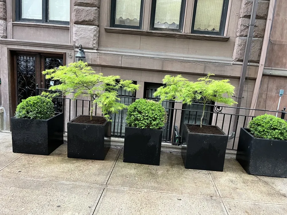 Custom garden landscaping experts serving Brooklyn, NY - G&C Landscaping