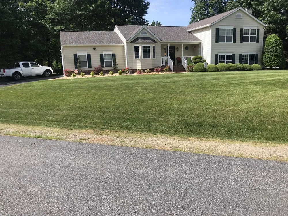 Local outdoor landscaping in Fredericksburg, VA by G&C Lawn Care