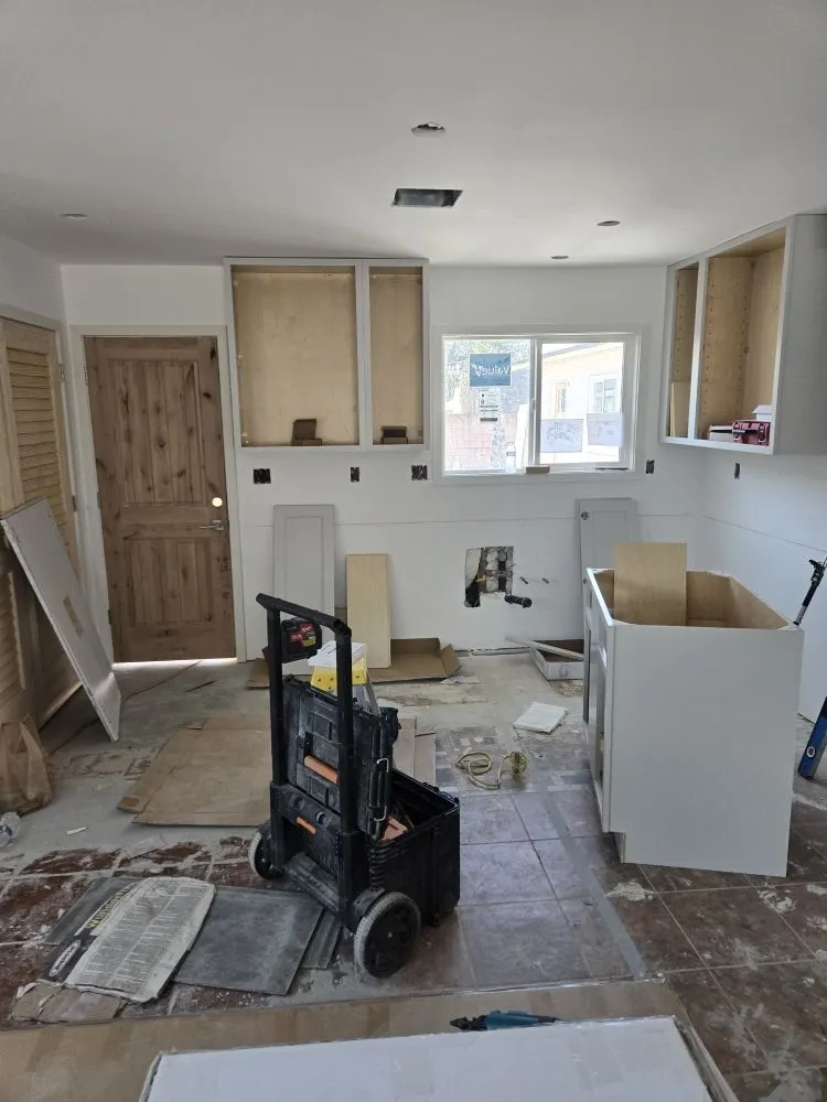 Local lawn care service experts serving Lake Elsinore, CA - GCI General Construction