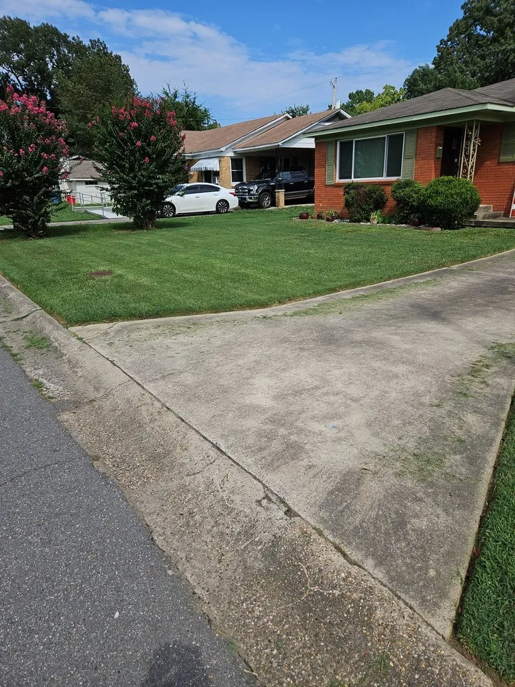 Expert landscaping services in Little Rock, AR by GCR