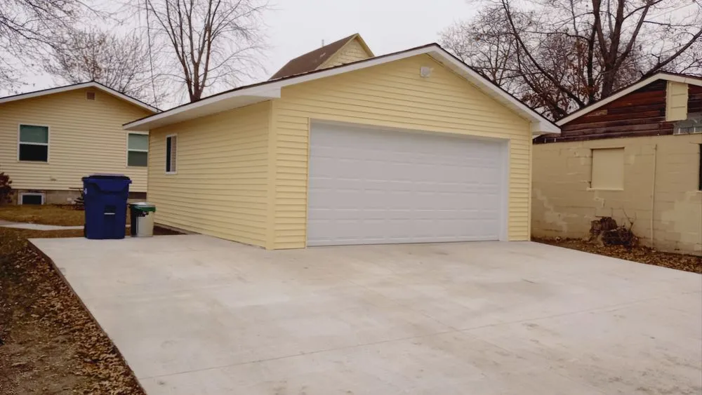 Trusted garden landscaping for beautiful yards across St. Cloud, MN - GC's Companies