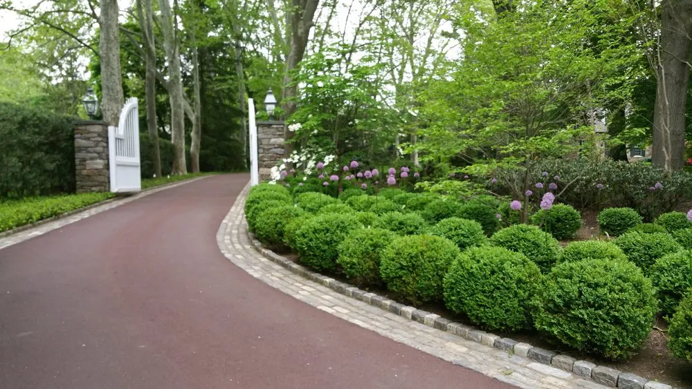Custom yard cleanup service experts serving Schwenksville, PA - GCS Landscaping