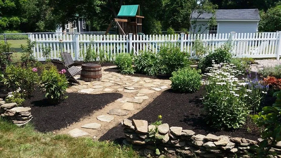 Custom lawn care service for beautiful yards across Newbury, MA - GCS Services