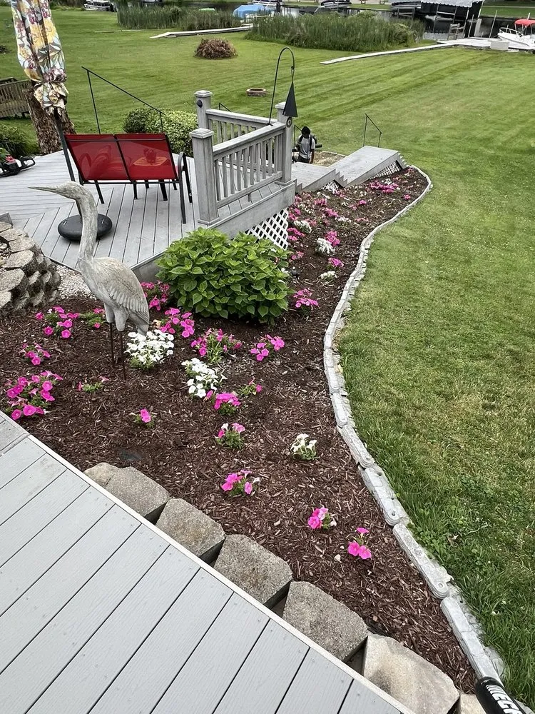 Expert outdoor landscaping in Kalamazoo, MI by G&D Landscape