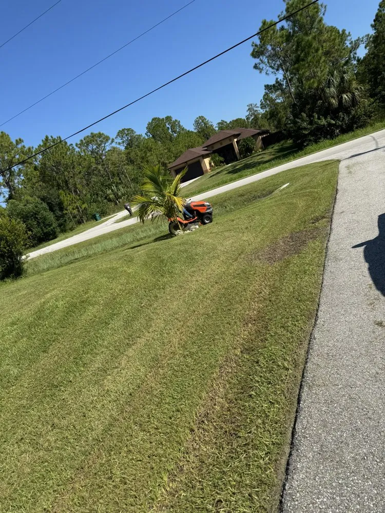 Top-rated lawn mowing service for outdoor upgrades across Naples, FL - GD Multiples Services