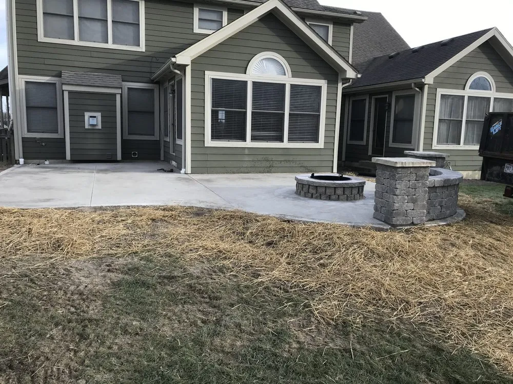 Custom outdoor landscaping for year-round maintenance in Lebanon, OH by GDL Construction