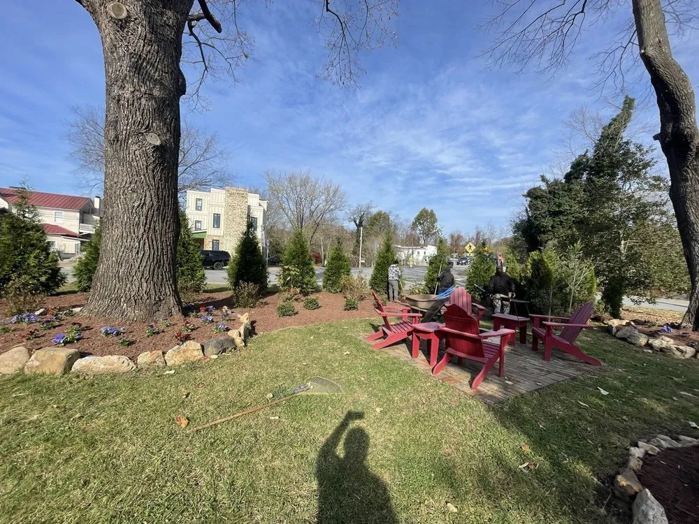 Custom residential landscaping in Culpeper, VA by Gearing Landscaping