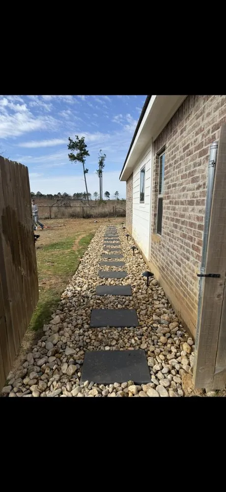 Custom outdoor landscaping in Shreveport, LA by Geaux Cajun