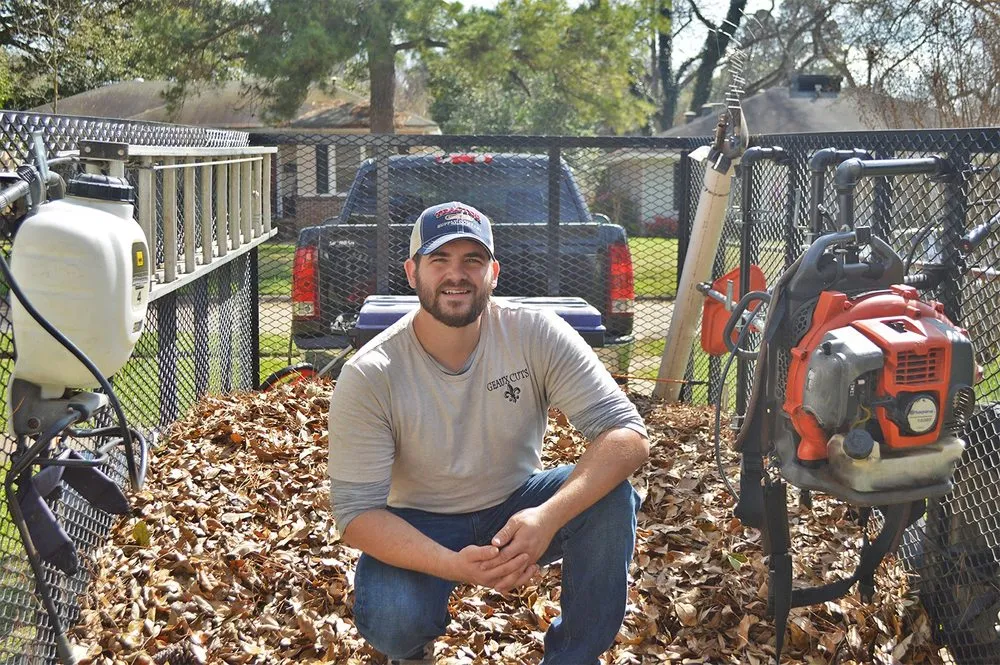 Expert yard cleanup service near you in Shreveport, LA by Geaux Cuts Landscaping