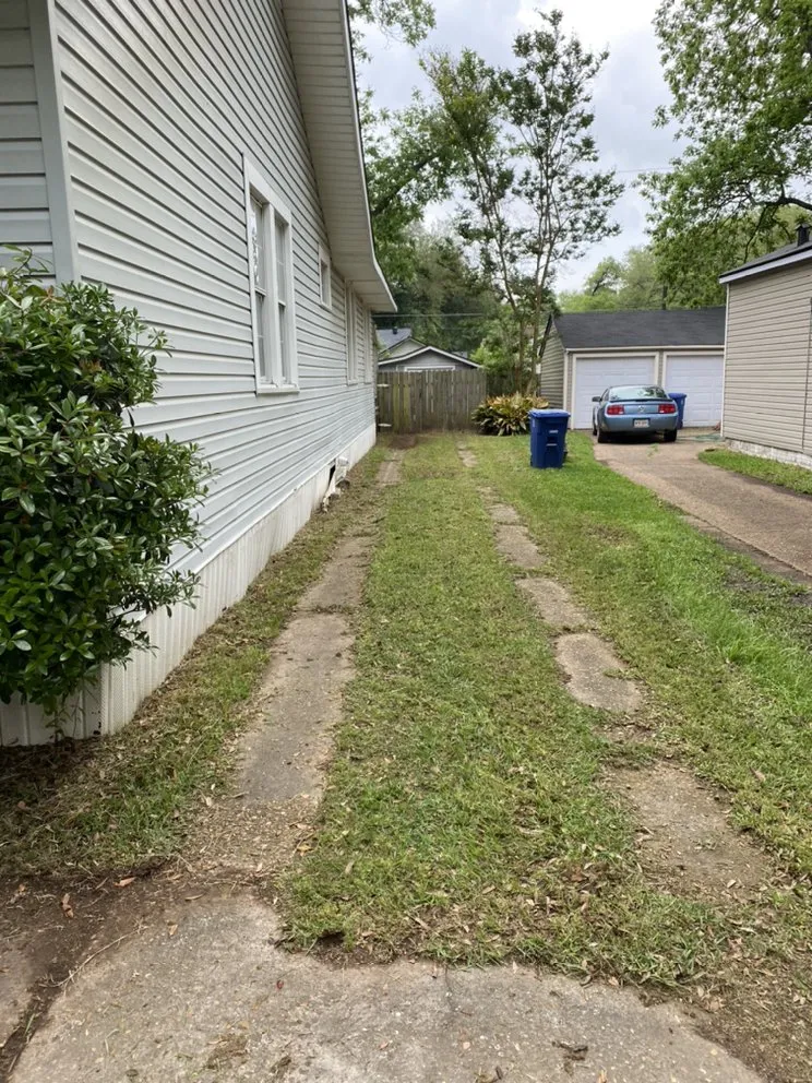 Professional lawn mowing service in Shreveport, LA by Geaux Cuts Landscaping