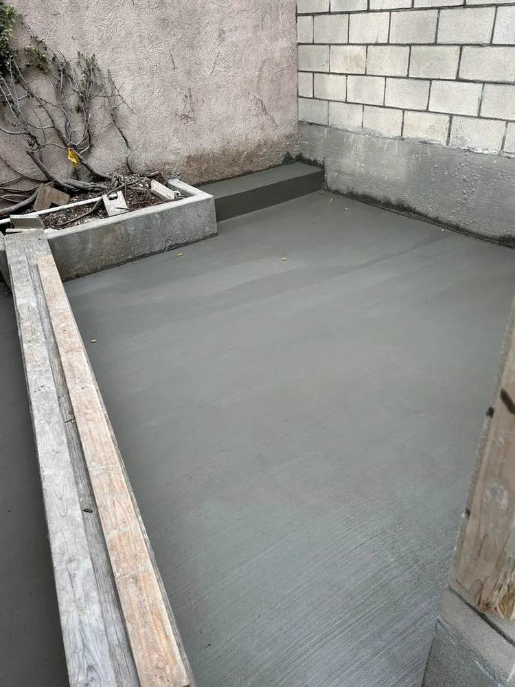 Trusted lawn mowing service for year-round maintenance in Tujunga, CA by Geca Builds