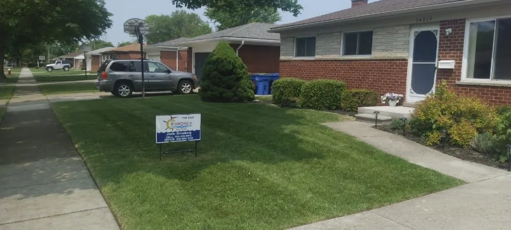 Reliable landscaping services in Ferndale, MI by Geci's Lawncare & Outdoor Services