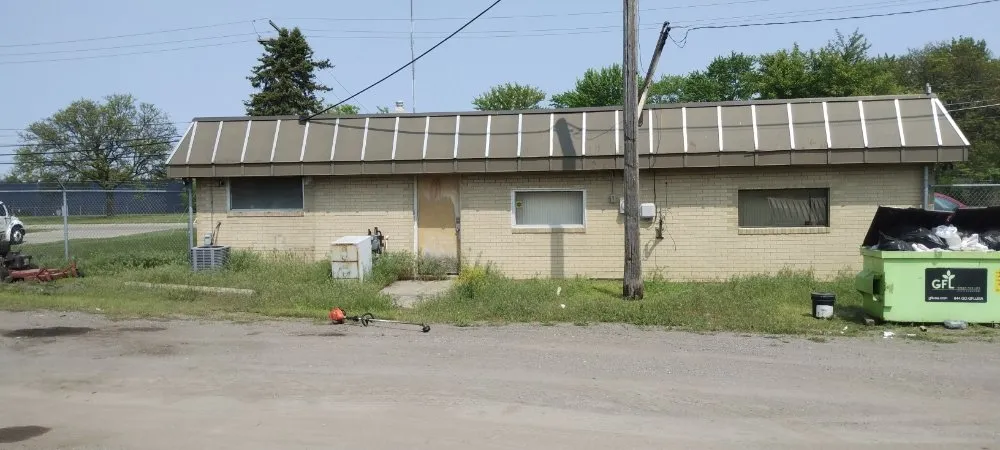 Reliable outdoor landscaping in Ferndale, MI by Geci's Lawncare & Outdoor Services