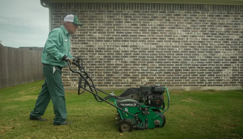 Custom yard maintenance in Richardson, TX by Gecko Green Lawn Care