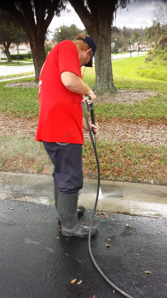 Affordable residential landscaping near you in Dover, FL by Geers Diversified