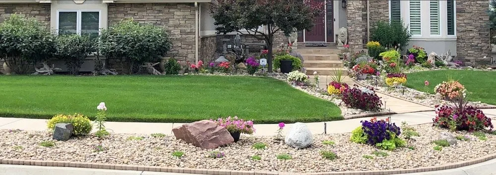 Affordable residential landscaping experts serving Mesa, AZ - Geev Landscaping