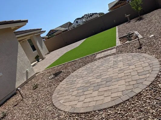 Geev Landscaping Logo