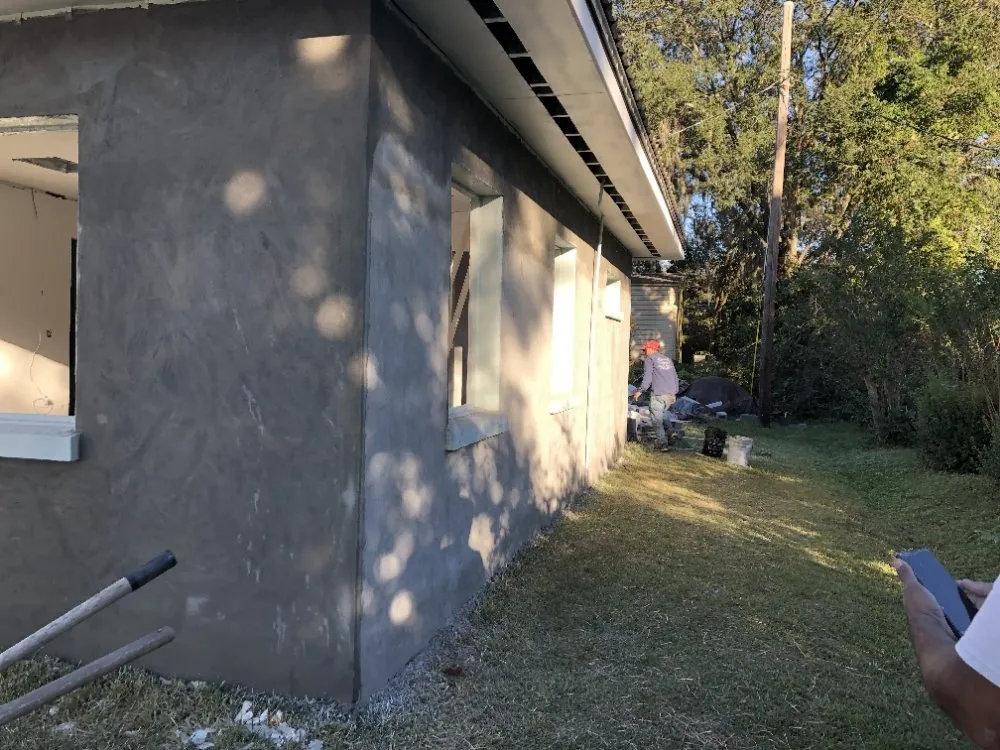 Expert yard cleanup service for year-round maintenance across Savannah, GA - GEG Painting and Landscaping