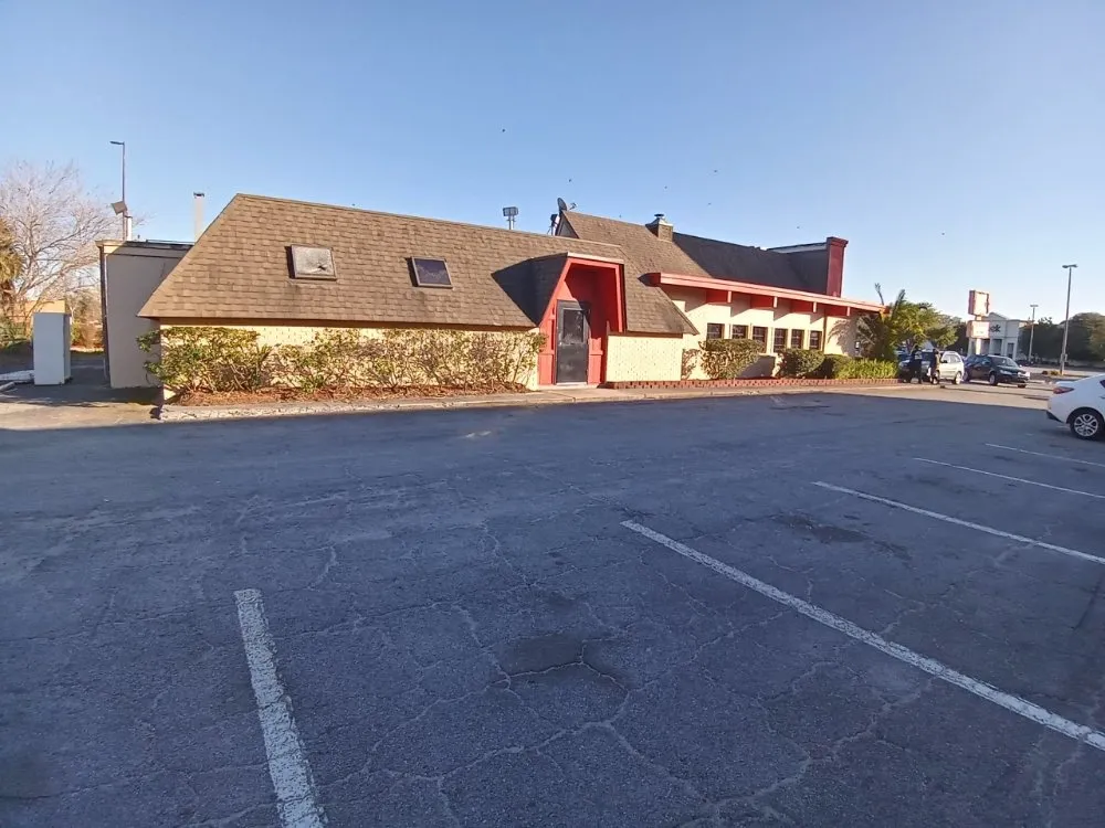 Trusted yard cleanup service for outdoor upgrades across Savannah, GA - GEG Painting and Landscaping