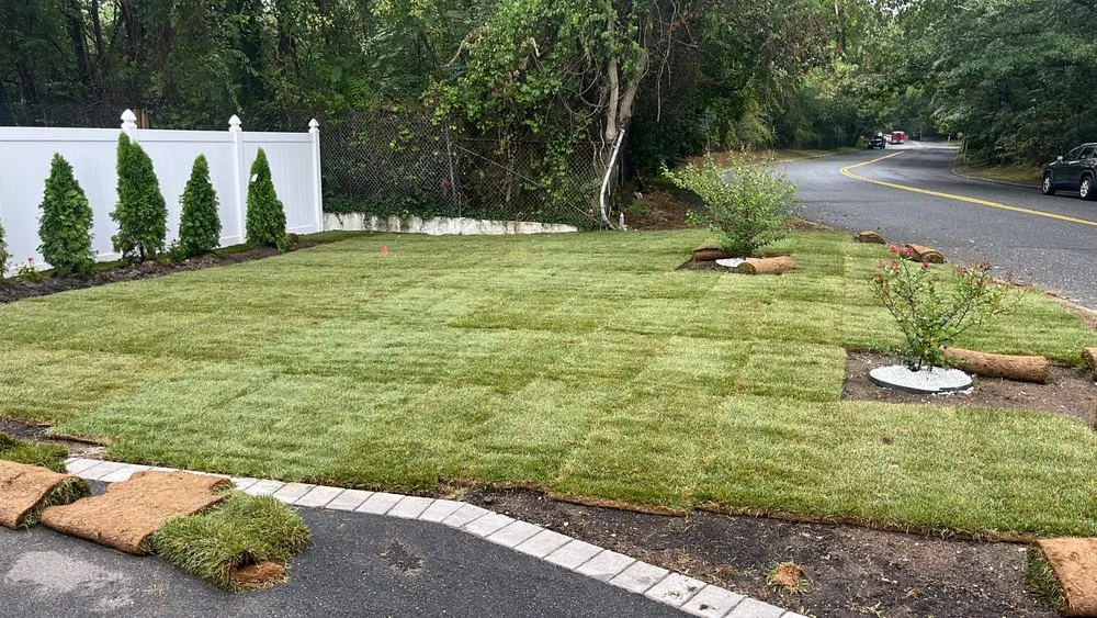 Reliable yard cleanup service in Deer Park, NY by Gem landscaping