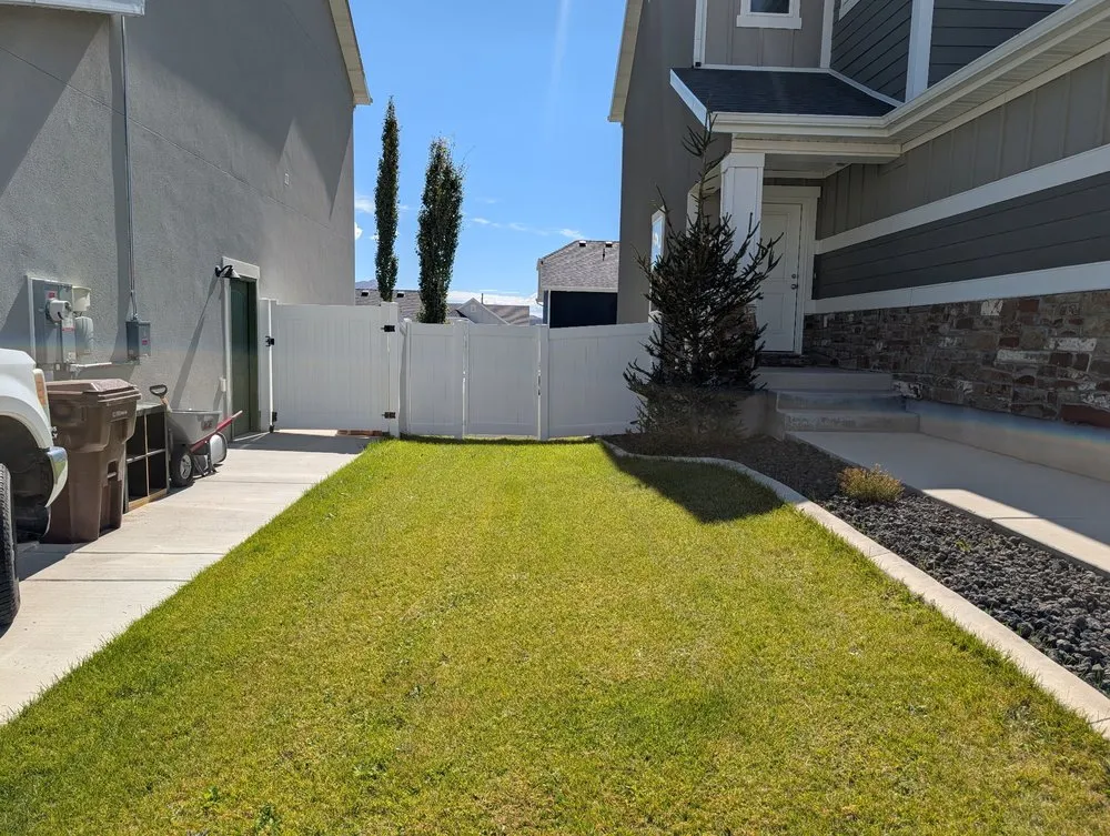 Affordable outdoor landscaping with custom design across Sonoma, CA - Genaro's Landscape Maintenance