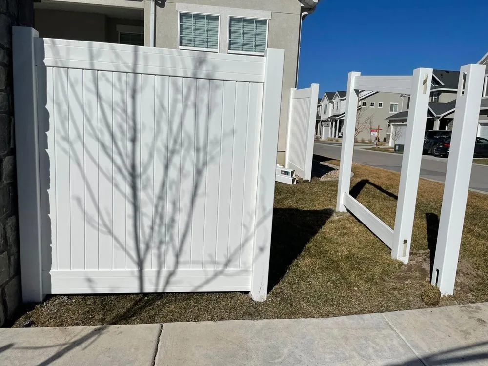 Professional yard cleanup service in Sonoma, CA by Genaro's Landscape Maintenance