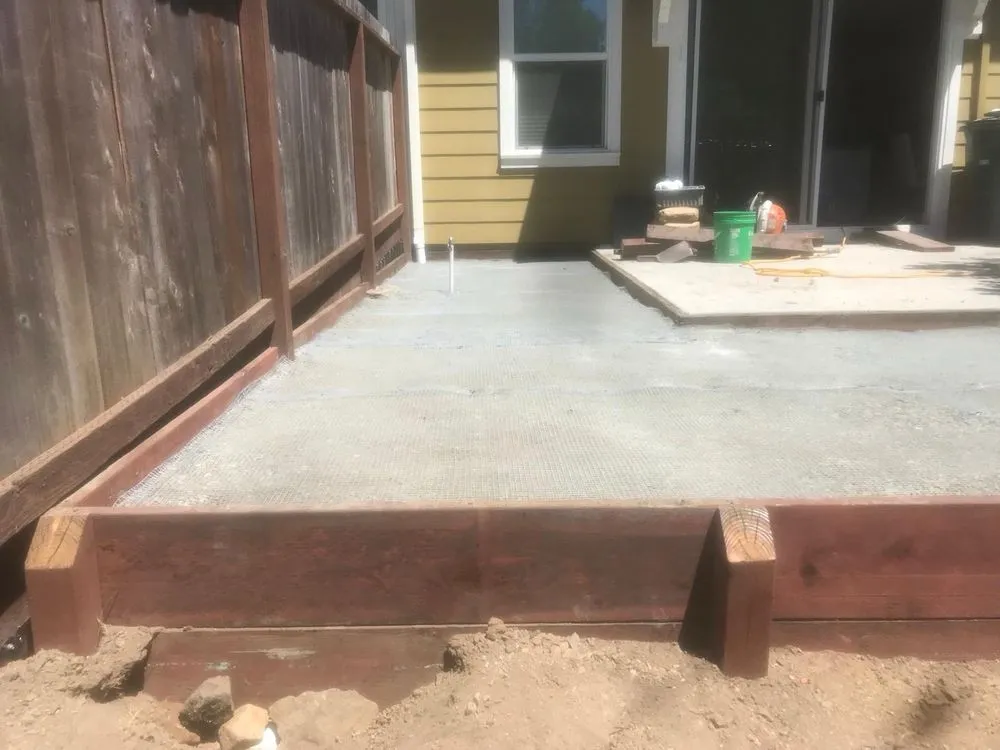 Custom lawn care service in Sonoma, CA - Genaro's Landscape Maintenance