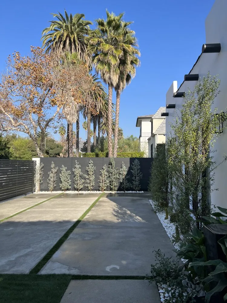 Top-rated lawn mowing service in Los Angeles, CA by General Grounds Landscaping