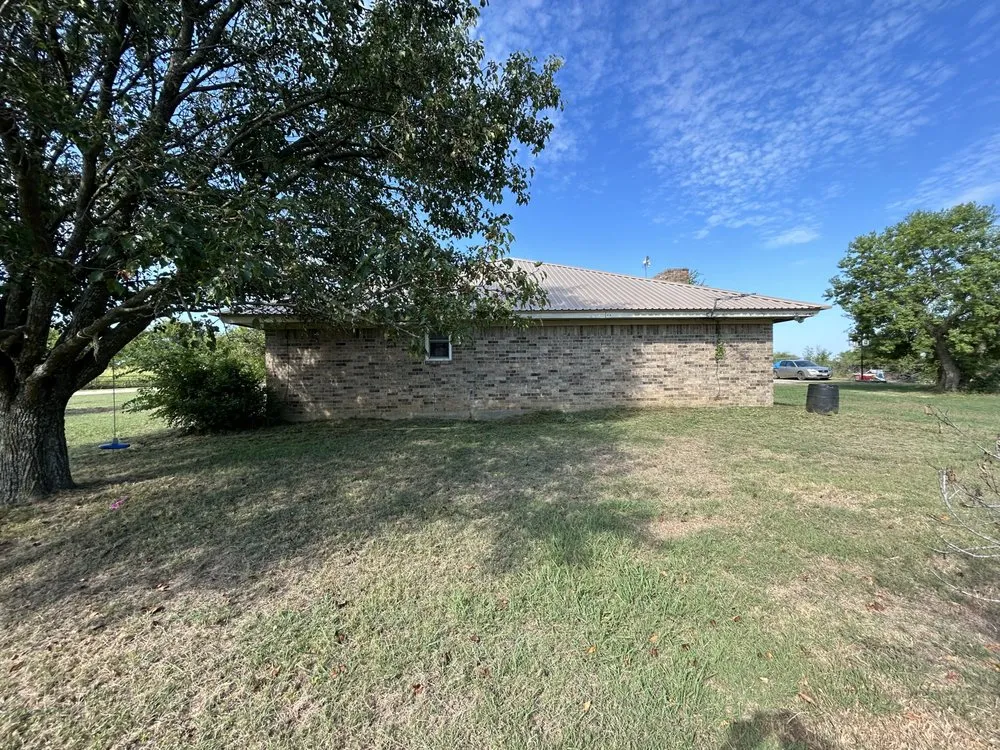 Affordable landscaping services in Alvarado, TX - General Labor and Repair