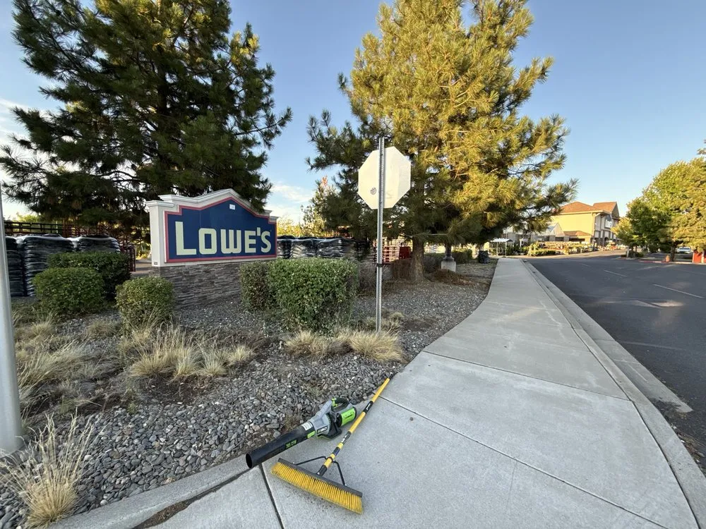 Custom outdoor landscaping in Redmond, OR by General Landscaping