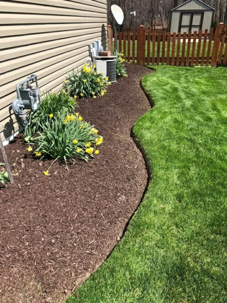 Reliable residential landscaping in Harvard, IL by General Landscaping Services