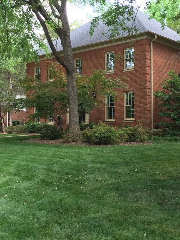 Reliable lawn care service for year-round maintenance across Charlotte, NC - General Lawn Care